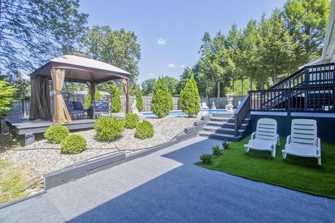 70 Harrow Rd, Springfield, MA 01118 photo 24