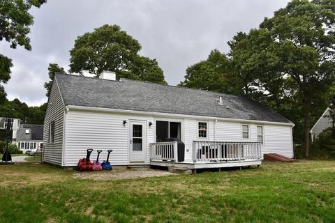 35 Sewall Dr, Mashpee, MA 02649 photo 3