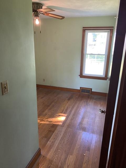 76 Edward St, Chicopee, MA 01020 photo 15
