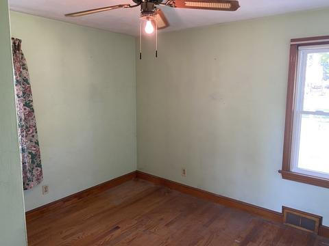 76 Edward St, Chicopee, MA 01020 photo 16
