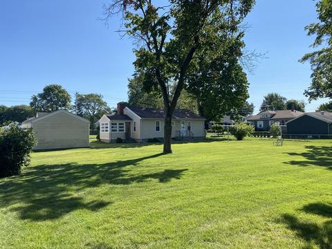 76 Edward St, Chicopee, MA 01020 photo 5