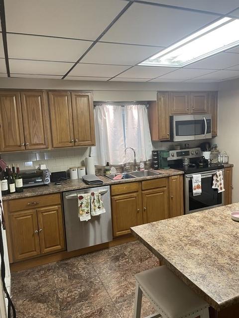1 Benson Ave, Worcester, MA 01605 photo 8