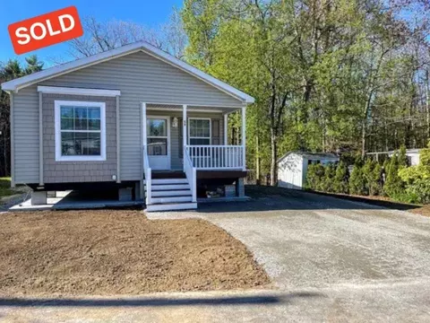 41 Nijal Ct, Fitchburg, MA 01420