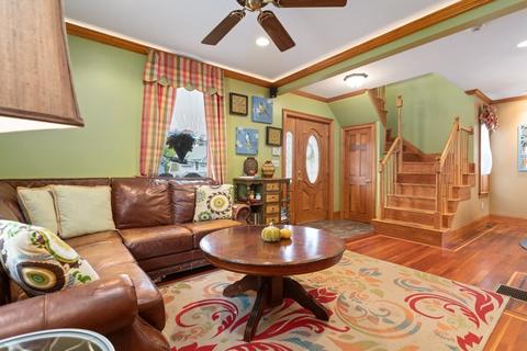 5 Endicott St, Saugus, MA 01906 photo 11