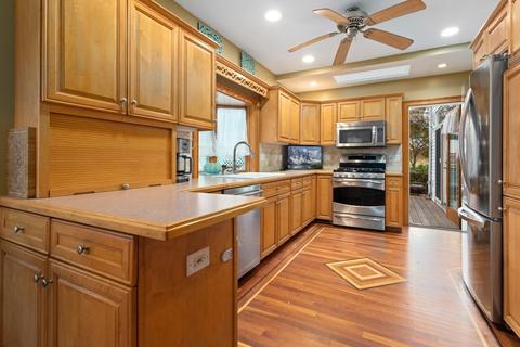 5 Endicott St, Saugus, MA 01906 photo 22