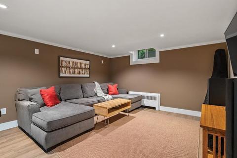 20 Clinton Rd, Brookline, MA 02445 photo 19