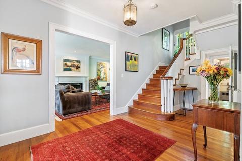 20 Clinton Rd, Brookline, MA 02445 photo 2