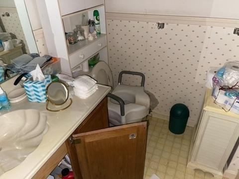 33 Castlegate Dr #B, Springfield, MA 01129 photo 13