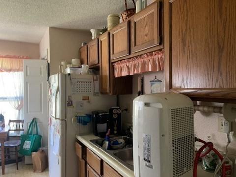 33 Castlegate Dr #B, Springfield, MA 01129 photo 6