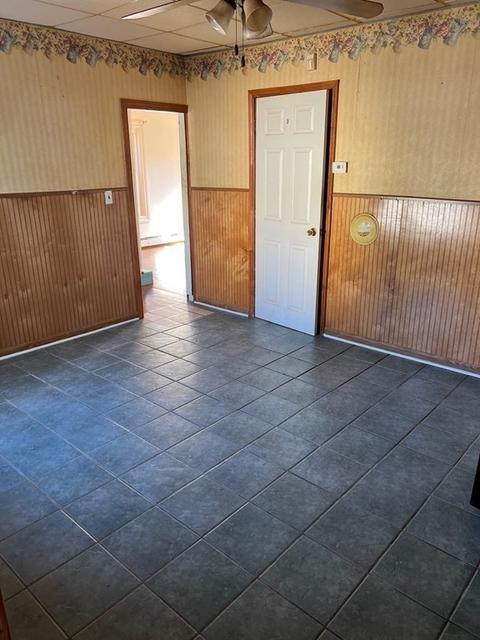 84 Hall St, Fall River, MA 02724 photo 4