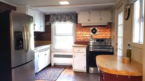 7 Holly St, Hingham, MA 02043 photo 3