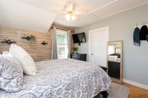 104 Range Ave, Lynn, MA 01904 photo 29