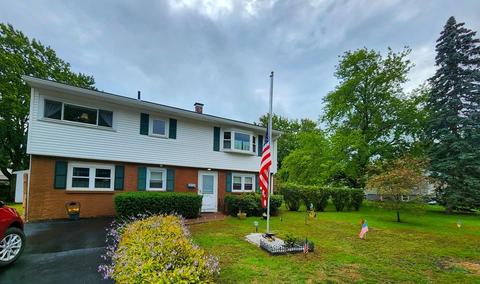 7 Libby Ave, Reading, MA 01867 photo 1