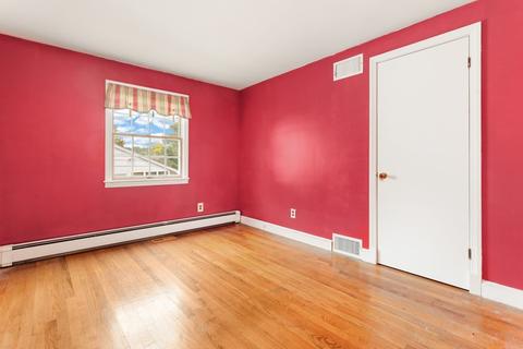 34 Beech St, Saugus, MA 01906 photo 22