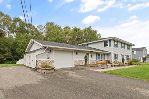 36 Princeton St, Danvers, MA 01923 photo 2