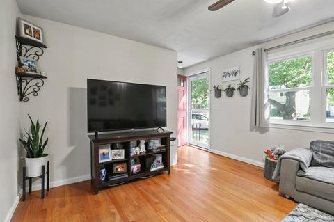 114 Clement St, Springfield, MA 01118 photo 11