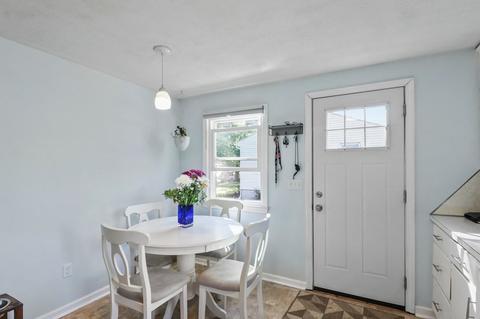 114 Clement St, Springfield, MA 01118 photo 5