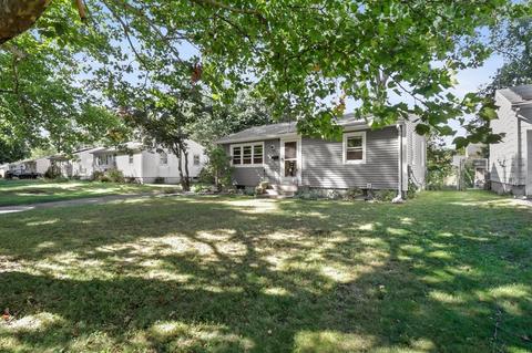 114 Clement St, Springfield, MA 01118 photo 2