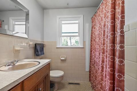 114 Clement St, Springfield, MA 01118 photo 17