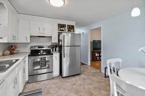 114 Clement St, Springfield, MA 01118 photo 4