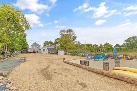 98 Liberty St, Danvers, MA 01923 photo 16