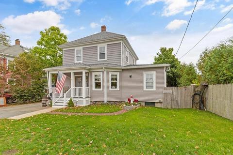 98 Liberty St, Danvers, MA 01923 photo 2