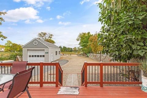 98 Liberty St, Danvers, MA 01923 photo 12