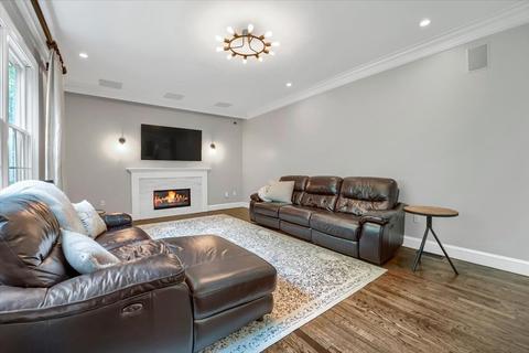38 Emerald Dr, Reading, MA 01867 photo 8