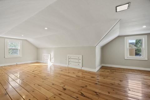 18 Michigan Rd, Worcester, MA 01606 photo 17