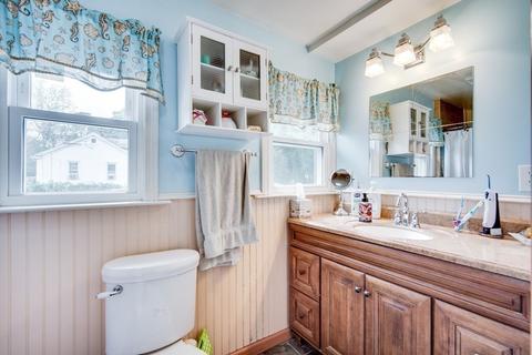 84 Price St, Springfield, MA 01104 photo 9