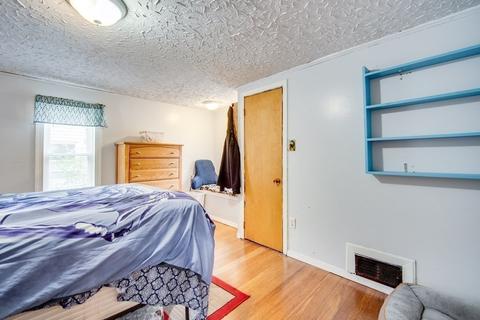 84 Price St, Springfield, MA 01104 photo 16