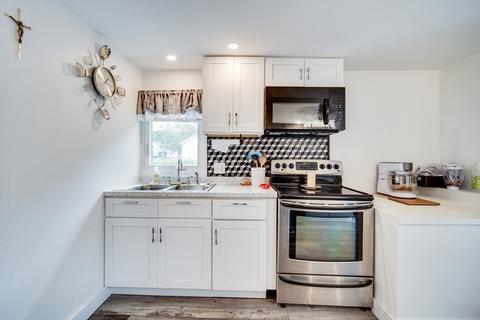 84 Price St, Springfield, MA 01104 photo 6