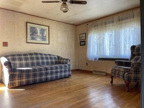 86 Guild St, Fall River, MA 02724 photo 4