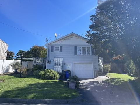 86 Guild St, Fall River, MA 02724 photo 1