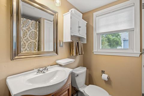 47 Pentucket Ave, Lowell, MA 01852 photo 23