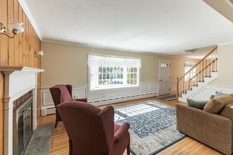 74 Hedge St, Fairhaven, MA 02719 photo 10
