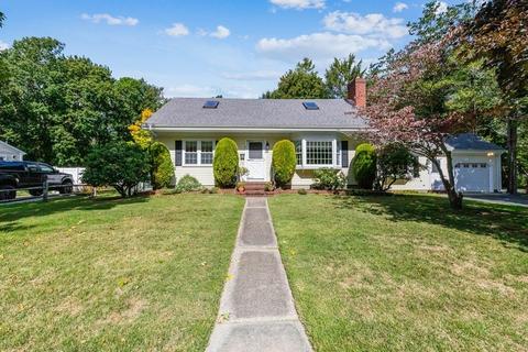 74 Hedge St, Fairhaven, MA 02719 photo 2