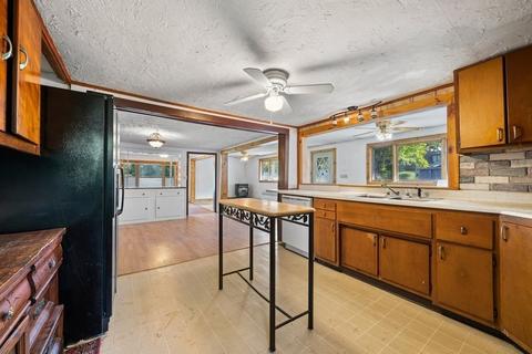 127 Coolidge St, Athol, MA 01331 photo 10