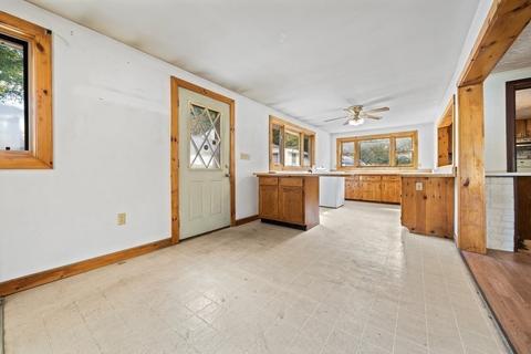 127 Coolidge St, Athol, MA 01331 photo 6