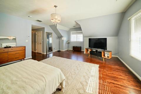 27 Darwin Ln, Walpole, MA 02081 photo 12
