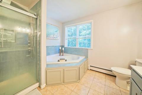 27 Darwin Ln, Walpole, MA 02081 photo 15