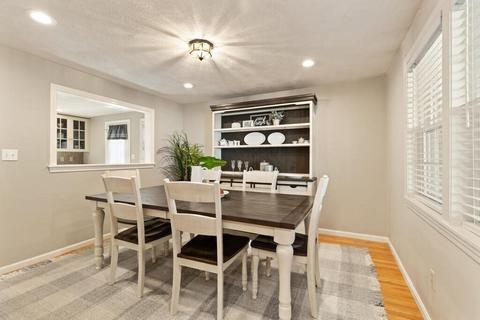 13 Auburn St, Reading, MA 01867 photo 9