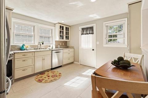 13 Auburn St, Reading, MA 01867 photo 12