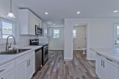 31 Silver St, West Springfield, MA 01089 photo 15