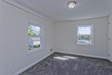 31 Silver St, West Springfield, MA 01089 photo 30