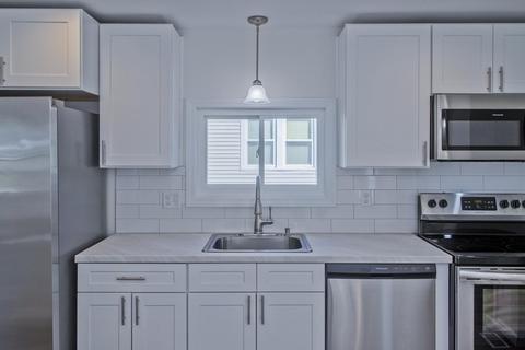 31 Silver St, West Springfield, MA 01089 photo 7