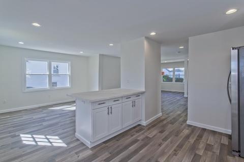 31 Silver St, West Springfield, MA 01089 photo 12