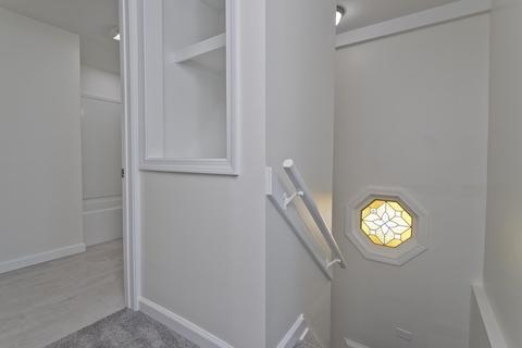 31 Silver St, West Springfield, MA 01089 photo 20