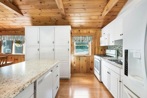 21 Carrier Ln, Sutton, MA 01590 photo 11