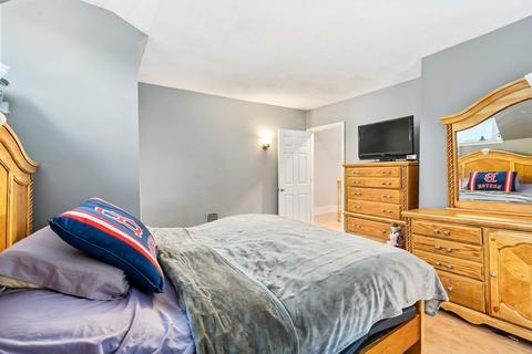 44 Wright St, Stoneham, MA 02180 photo 12